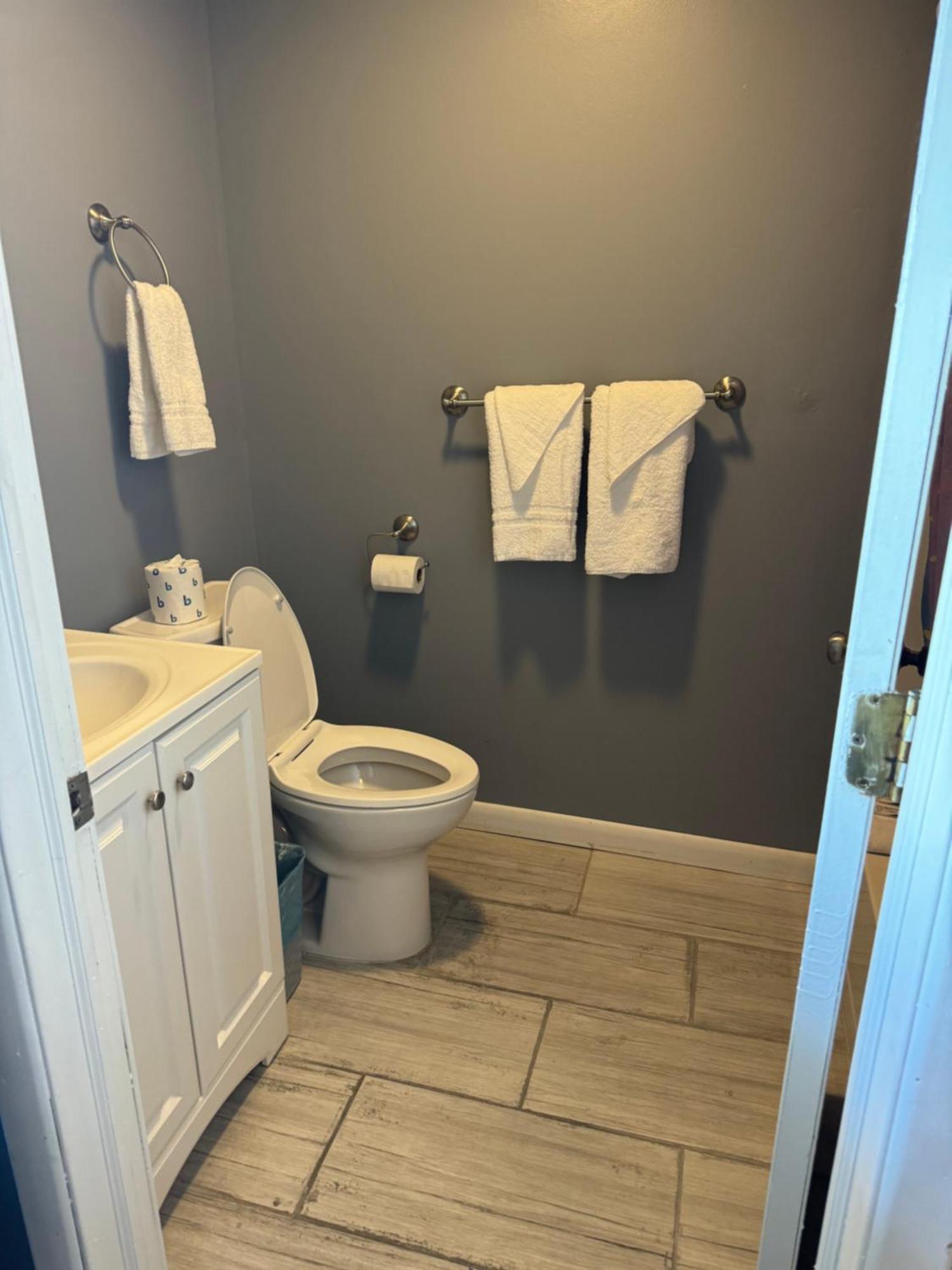 12 Ashworth Ave Suites Hampton Kültér fotó
